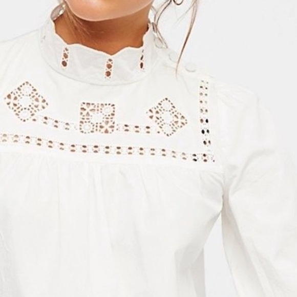 Free People White Cotton Blouse Size XS Bell Sleeves Crochet Eyelet Lace New NWT - Picture 2 of 12